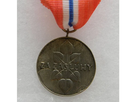Slovenská medaile za zásluhy