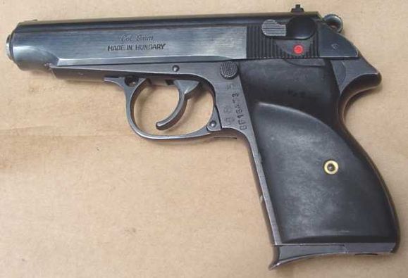 Znehodnocena pistole FÉG PA 63, kal.9 Makarov